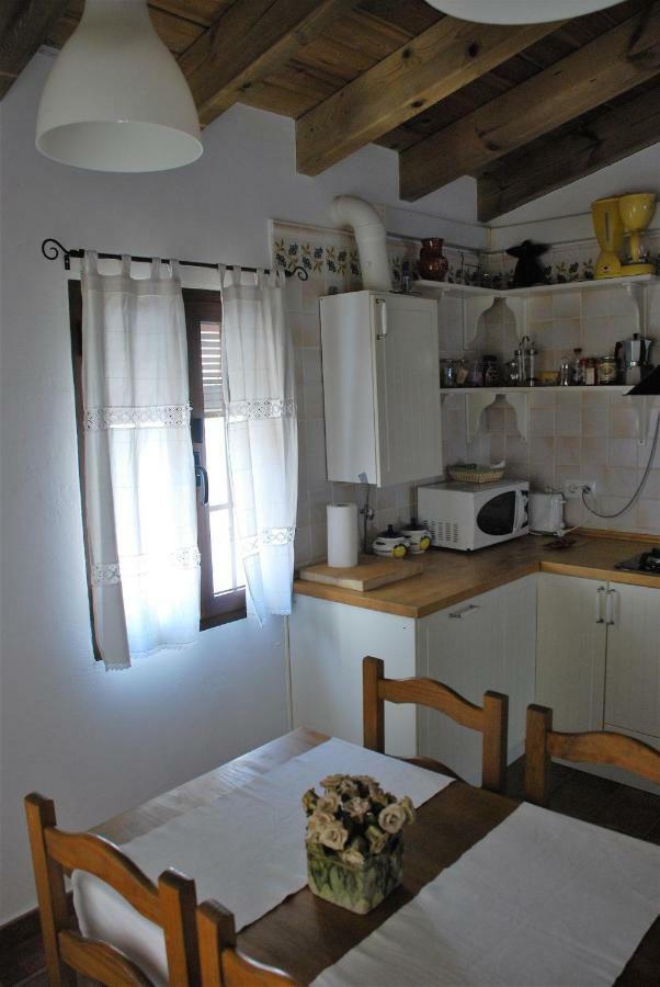 Casa Rural La Torre Альмонастер-ла-Реаль Екстер'єр фото