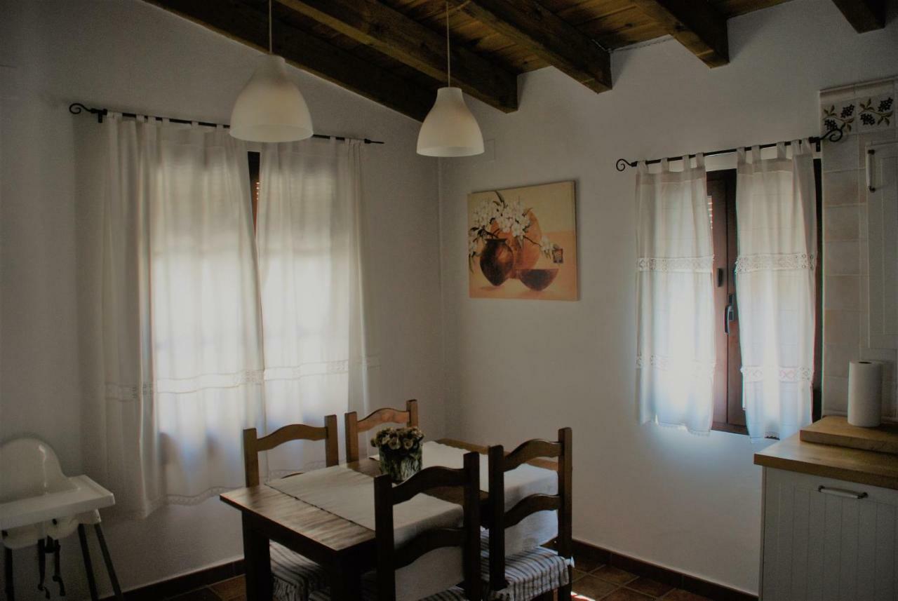 Casa Rural La Torre Альмонастер-ла-Реаль Екстер'єр фото